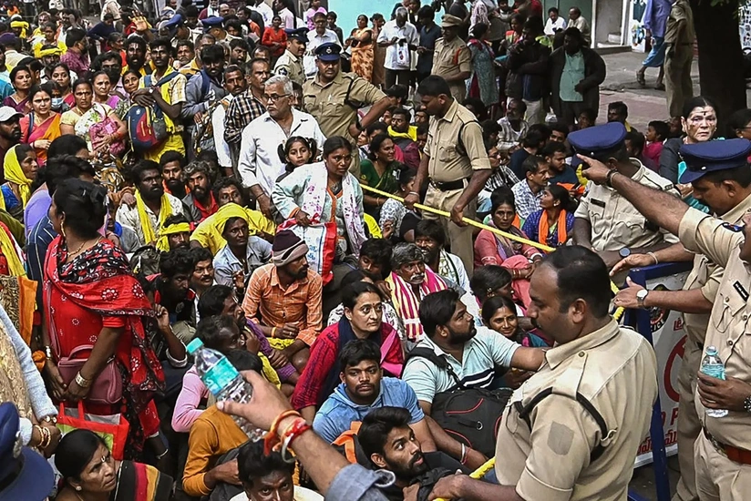 В Индии из-за давки у храма погибли 6 человек, более 50 ранены
