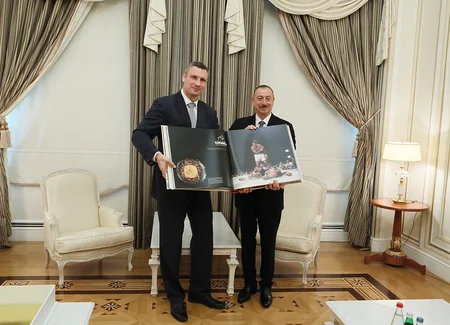 President Ilham Aliyev receives head of Kyiv City State Administration - UPDATED