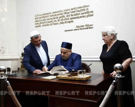 QMİ sədri Tbilisidə Azərbaycan Mədəniyyəti Muzeyini ziyarət edib