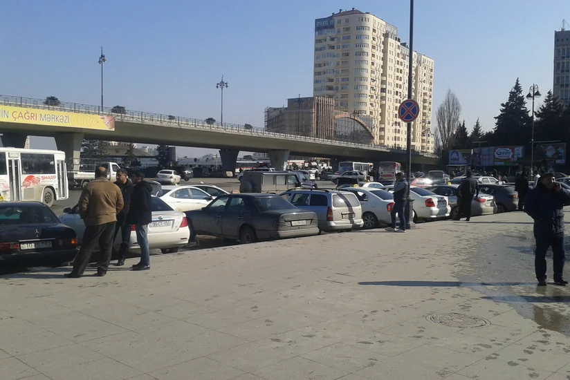 DYP 100 taksi sürücüsünü cərimələyib: Hər sürücülük vəsiqəsi olan şəxs taksi sürücüsü ola bilməz