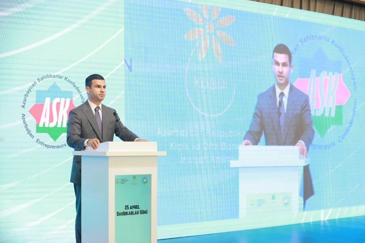 Bakıda Ulu Öndər Heydər Əliyevin 100 illik yubileyinə həsr olunmuş konfrans keçirilib