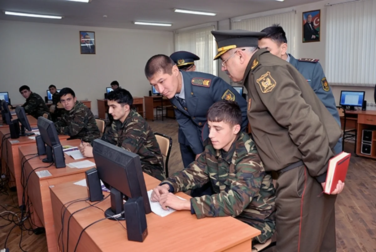 Делегация минобороны Казахстана посетила Военный лицей имени Д.Нахчыванского