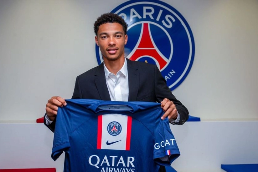 «ПСЖ» объявил о трансфере Уго Экитике