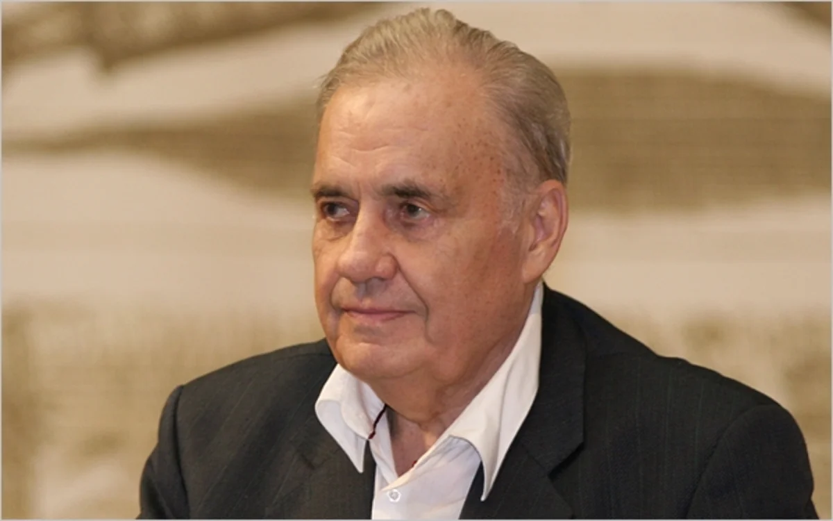 Məşhur rejissor xəstəxanadan çıxıb