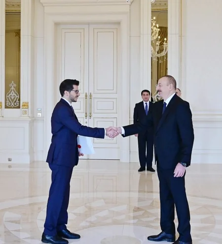 President Ilham Aliyev received credentials of incoming Israeli ambassador
