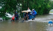 Жертвами паводка в центральном Вьетнаме стали девять человек