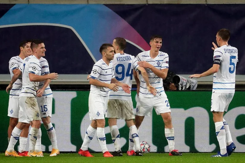 Çempionlar Liqası: “Dinamo” səfərdə, Olimpiakos öz meydanında qalib oldu