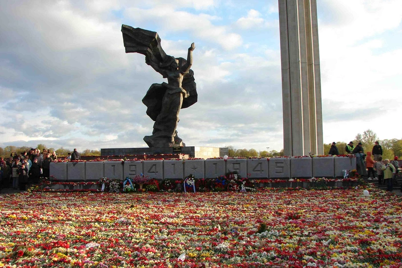 Demolition of monument to Soldiers of the Soviet Army allowed