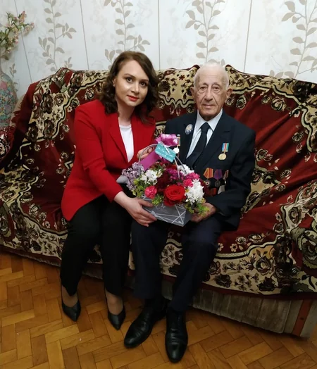 AzTV əməkdaşları müharibə veteranlarını təbrik edib