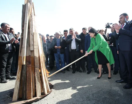 Gürcüstan Prezidenti azərbaycanlıları Novruz bayramı münasibətilə təbrik edib