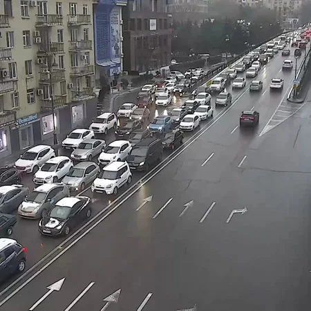 Bakının bir sıra yollarında tıxac müşahidə olunur