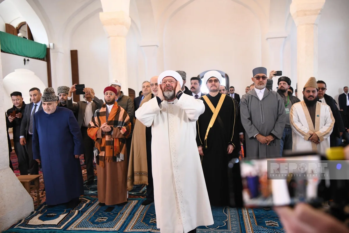 Collective prayer held in Aghdam's Juma Mosque after 31 years