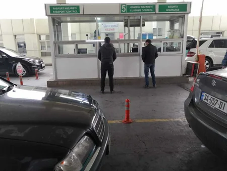 Dövlət sərhədində keçidlə bağlı məhdudiyyətlərin tətbiqi barədə məlumatlar yanlışdır