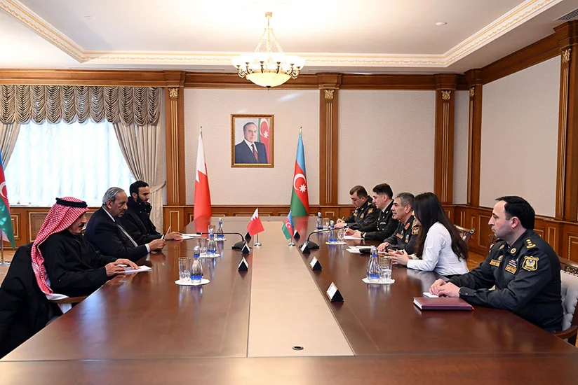 Zakir Hasanov meets with commander-in-chief of Bahrain Defence Force