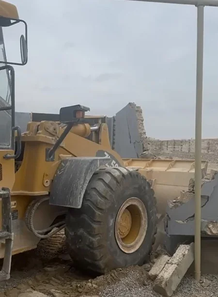 Bakıda qanunsuz tikili sökülüb