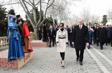 Prezident İlham Əliyev Novruz bayramı münasibətilə ümumxalq şənliyində iştirak edib - YENİLƏNİB
