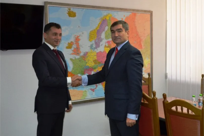 Qüdsi Osmanov etimadnaməsinin surətini Moldova XİN-ə təqdim edib
