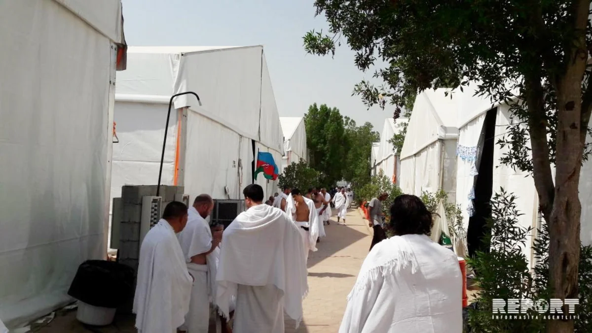 Azərbaycanlı zəvvarlar Ərəfatda ibadətə başlayıblar - FOTO