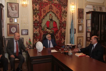 Xalq yazıçısı Anara Prezidentin Fəxri diplomu təqdim edilib