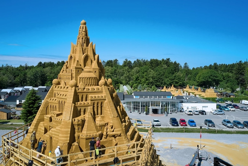 World's tallest sandcastle built in Denmark