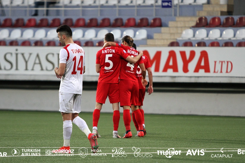 Neftçi Keşləni darmadağın etdi