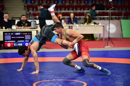 Güləş üzrə Azərbaycan çempionatında daha 5 çəkidə qaliblər müəyyənləşib