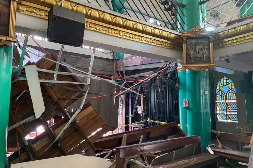 54 injured as Philippine church balcony collapses during Ash Wednesday mass