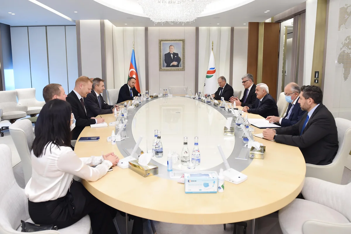 SOCAR, Equinor discuss joint development of Karabakh