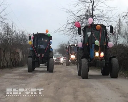 Tovuzda bəy maşınını traktor karvanı müşayiət edib - FOTO