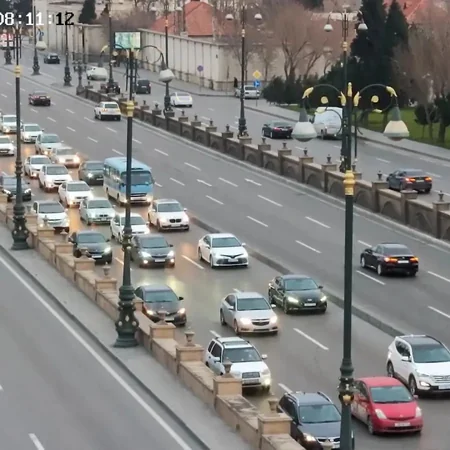 Bakının bəzi yollarında tıxac yaranıb - SİYAHI