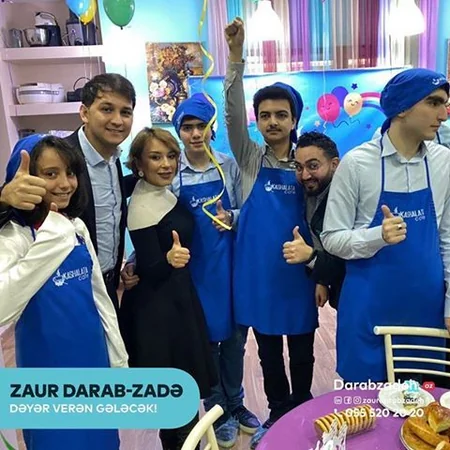 Deputatlığa namizəd Zaur Darabzadə autizmli uşaqlarla görüşüb