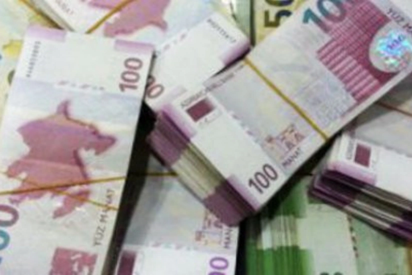 Bakı sakininin evindən 40 min manat pul oğurlanıb