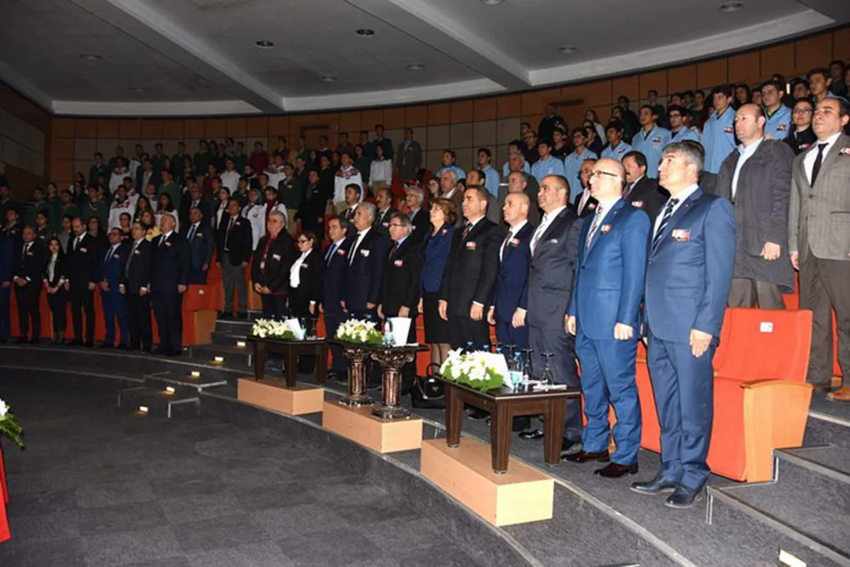 Heydər Əliyevin anım günü İzmirdəki Texniki-Sənaye Peşə Liseyində qeyd olunub