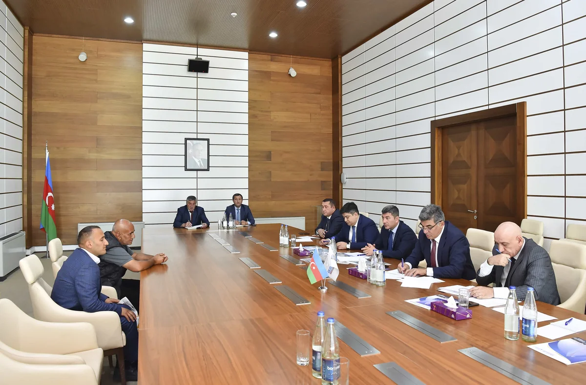 “Azərsu”yun sədr müavini Şəmkirdə vətəndaşları qəbul edib