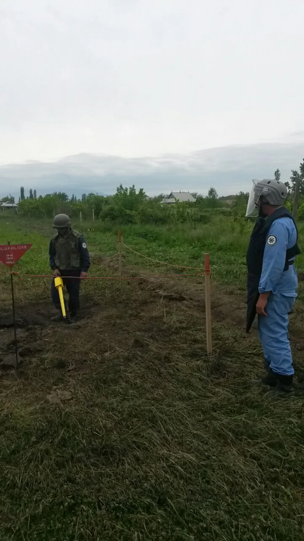 ANAMA 1 ədəd 122 mm-lik 9M22U raketinin motor hissəsini zərərsizləşdirib