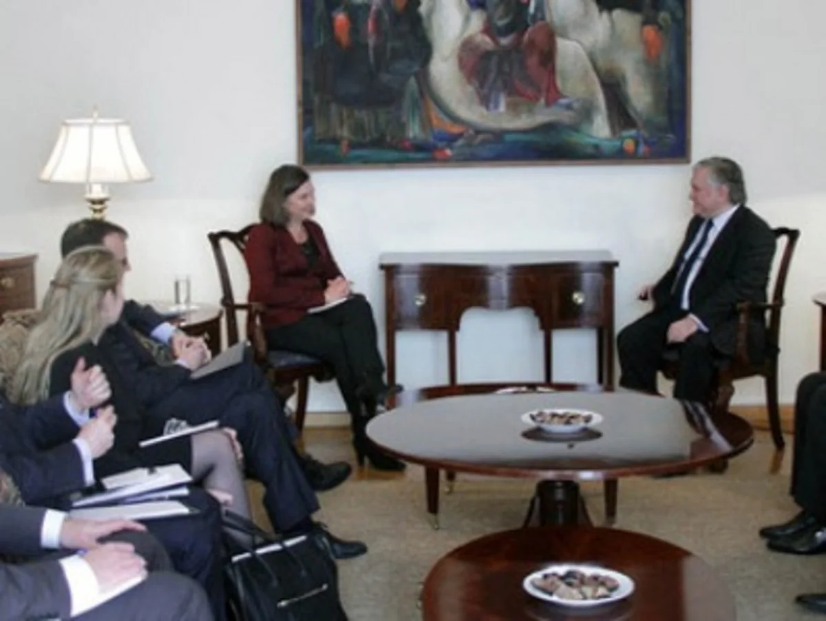 ​Viktoriya Nuland İrəvanda Edvard Nalbandyanla görüşüb