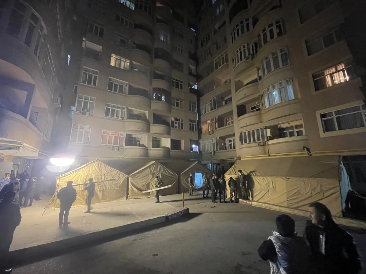 Binəqədidə partlayış baş verən ərazidə çadırlar qurulub