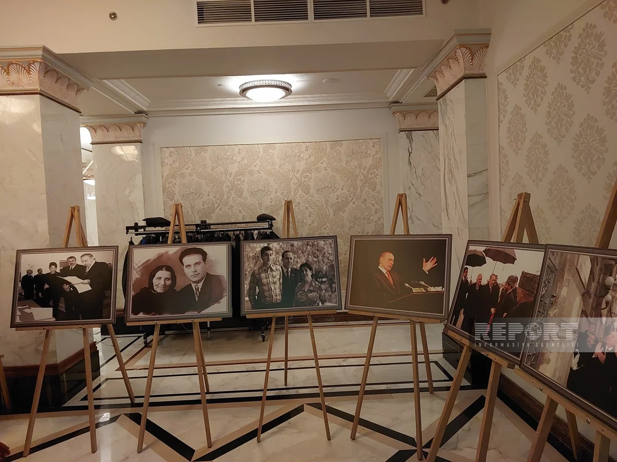 Gürcüstanda Heydər Əliyevin 100 illik yubileyinə həsr olunmuş fotosərgi açılıb