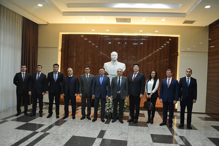 Qazaxıstanın baş nəqliyyat prokuroru Azərbaycana səfərə gəlib