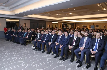Elnur Əliyev: “Rəqəmsal biliklərin artırılması iqtisadiyyatın sürətli inkişafına şərait yaradır”