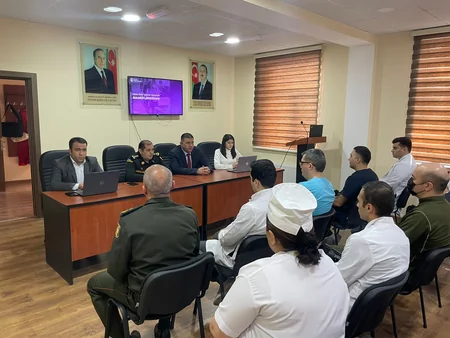 Gəncə Hərbi Hospitalında icbari tibbi sığorta ilə bağlı maarifləndirici tədbir keçirilib