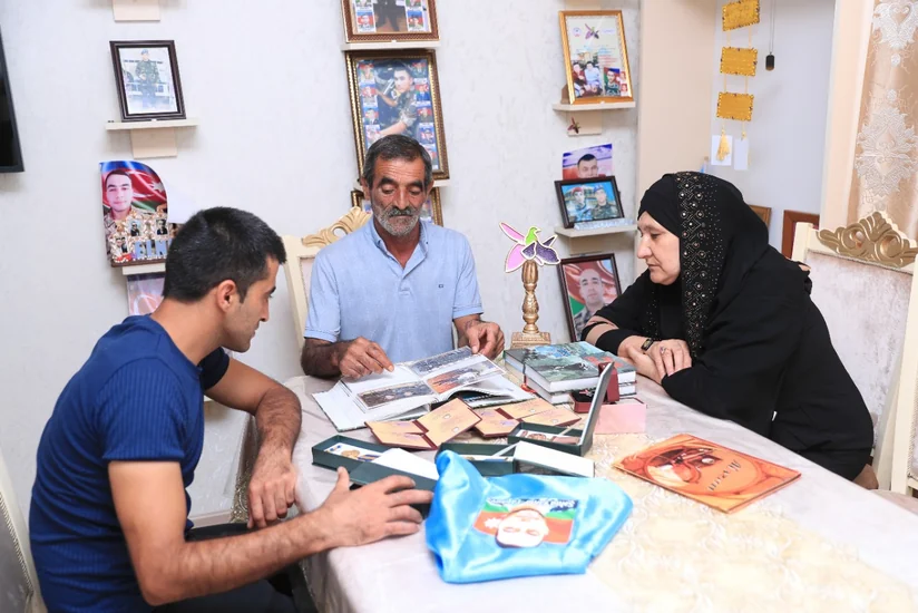 Şəhidin qardaşı: Elnuru xatirəmizdə vətənpərvər gənc kimi yaşadırıq