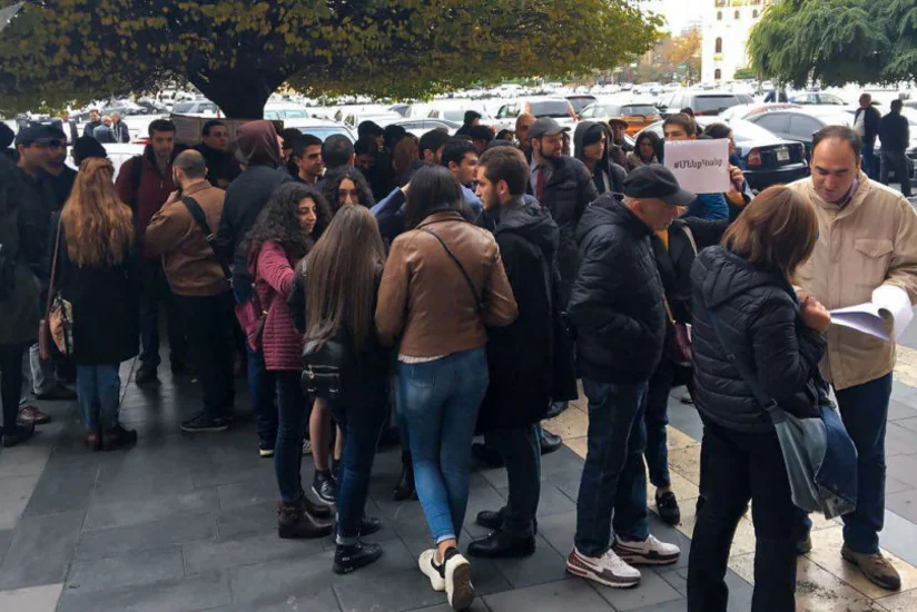 Ermənistan hökumətinin iqamətgahı qarşısında etiraz aksiyası keçirilib