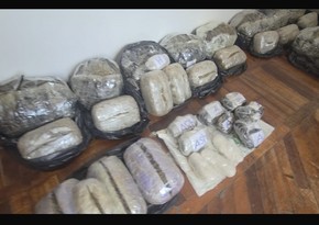 ГСБ и ГПС предотвратили попытку ввоза из Ирана в Азербайджан около 42 кг наркотиков