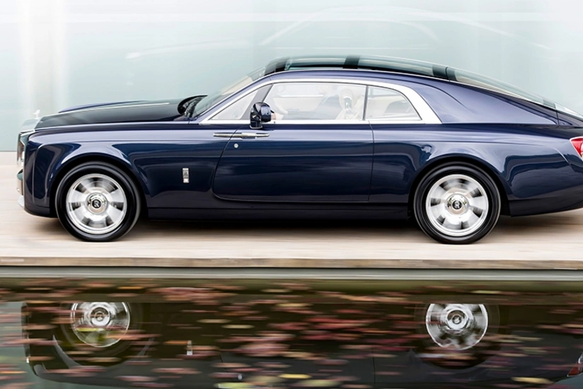 Rolls-Royce presents most expensive car ever