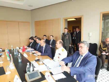 Azerbaijani and Turkish defense ministers discuss expanding military cooperation