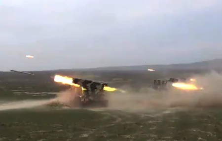 В ходе широкомасштабных учений азербайджанской армии проведен этап боевой стрельбы - ВИДЕО