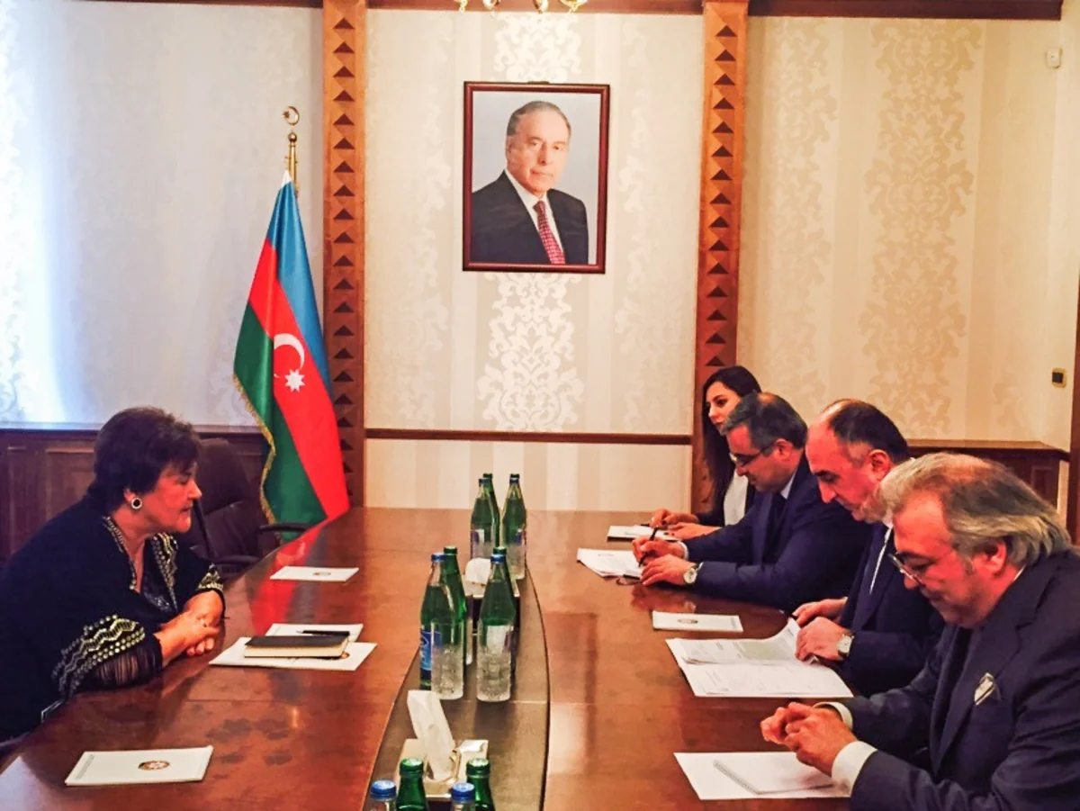 Elmar Məmmədyarov ÜST Avropa üzrə regional Ofisinin direktorunu qəbul edib