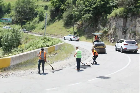 Gəncə-Daşkəsən avtomobil yolunda təmir işləri aparılır
