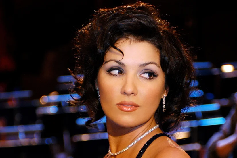 Анну Нетребко госпитализировали с коронавирусной инфекцией